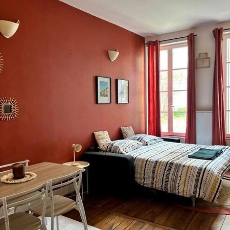 Chaleureux Appartement - Hyper Centre - Charbonnet トロワ エクステリア 写真